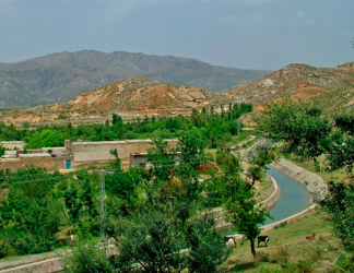 Source: http://i.images.cdn.fotopedia.com/flickr-9875284-original/World_Heritage_Sites/Asia/South_Asia/Pakistan/Taxila/Jaulian/View_from_Jaulian.jpg