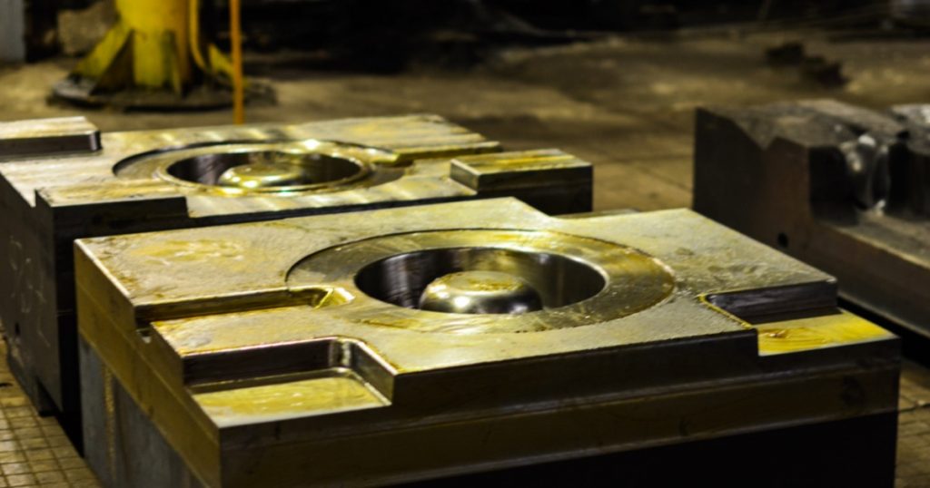 the-die-casting-process-ingots-aluminum-casting-videos